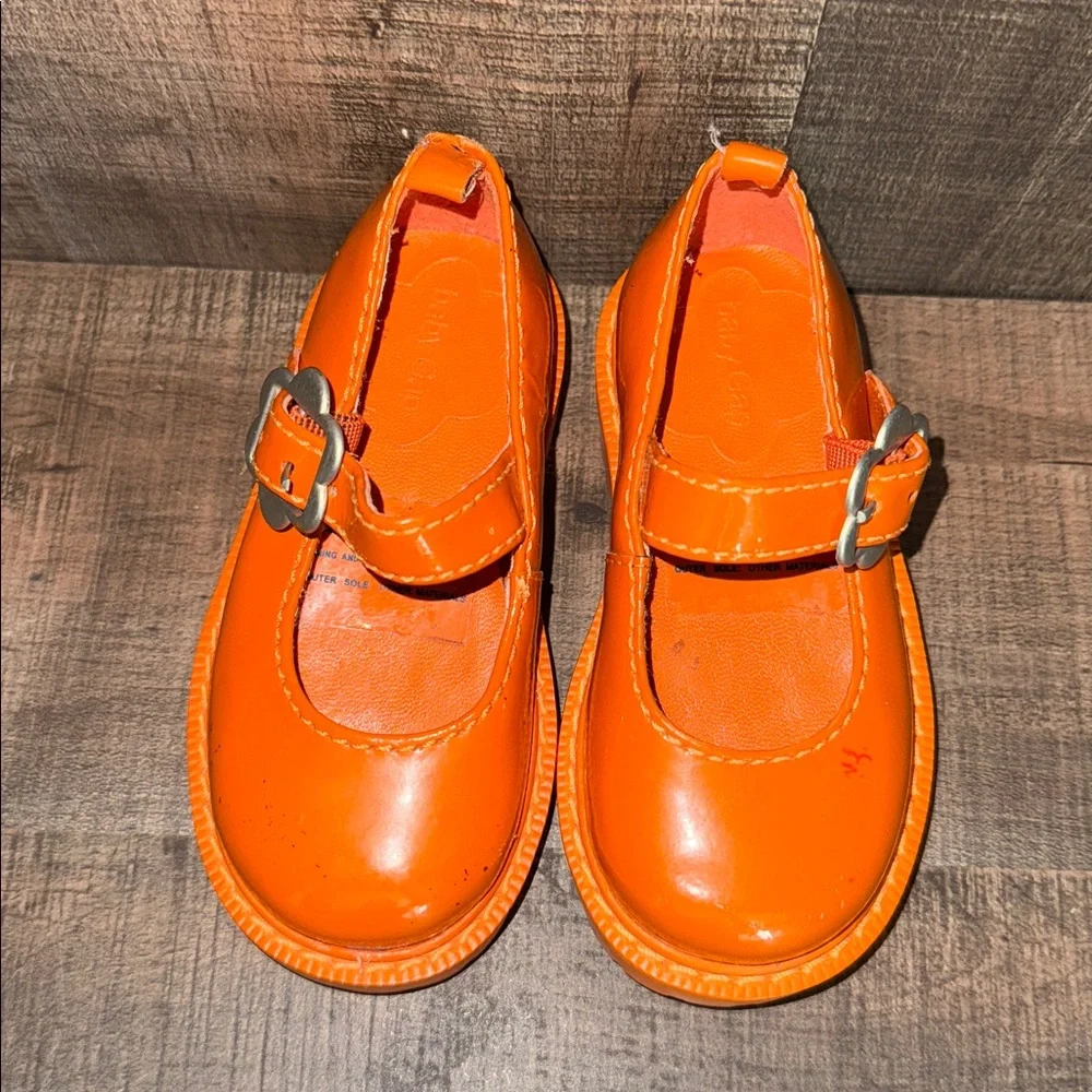 BABY GAP Leather shoes-size 5